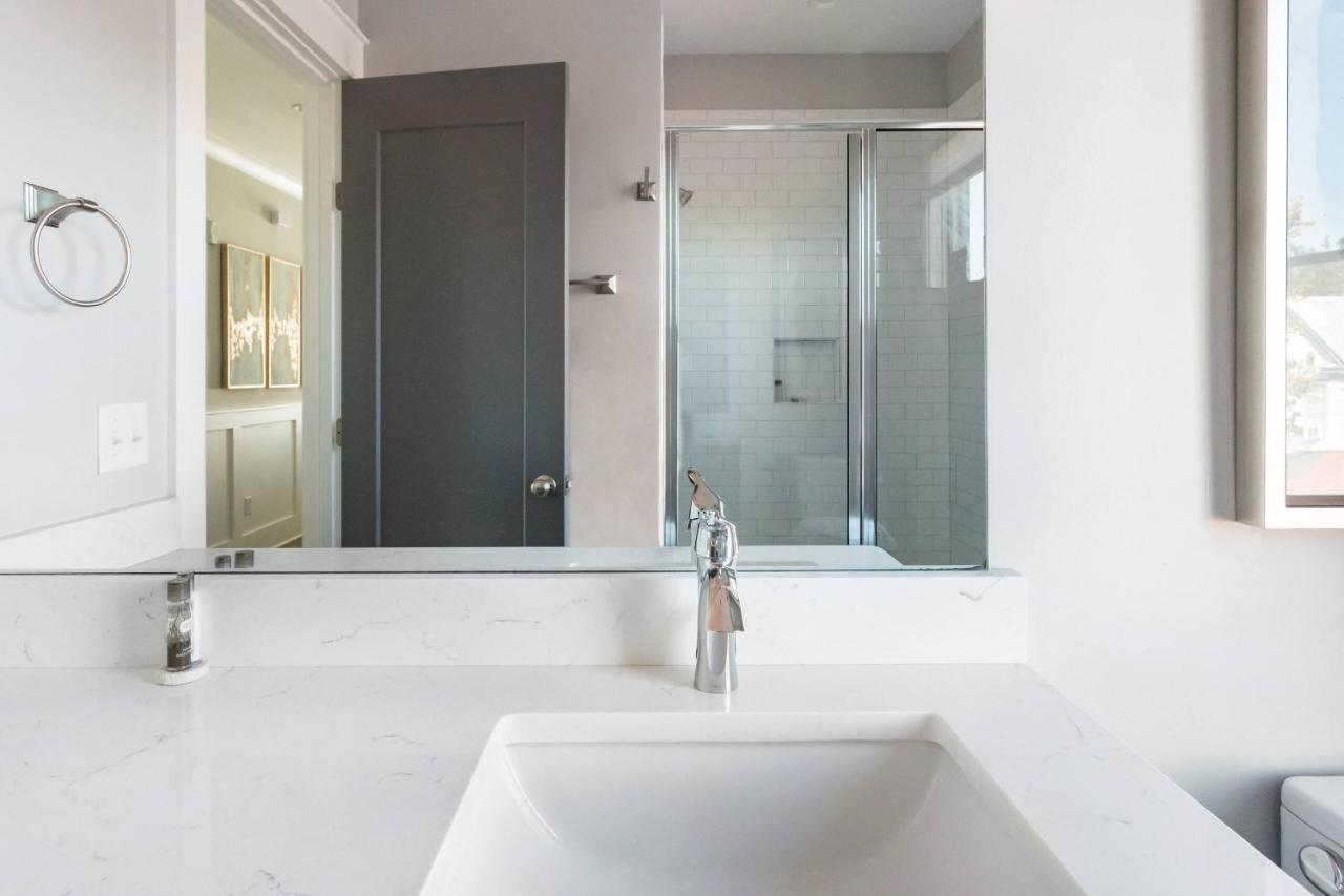 The Azalea Suite At 124 Spring Charleston Buitenkant foto