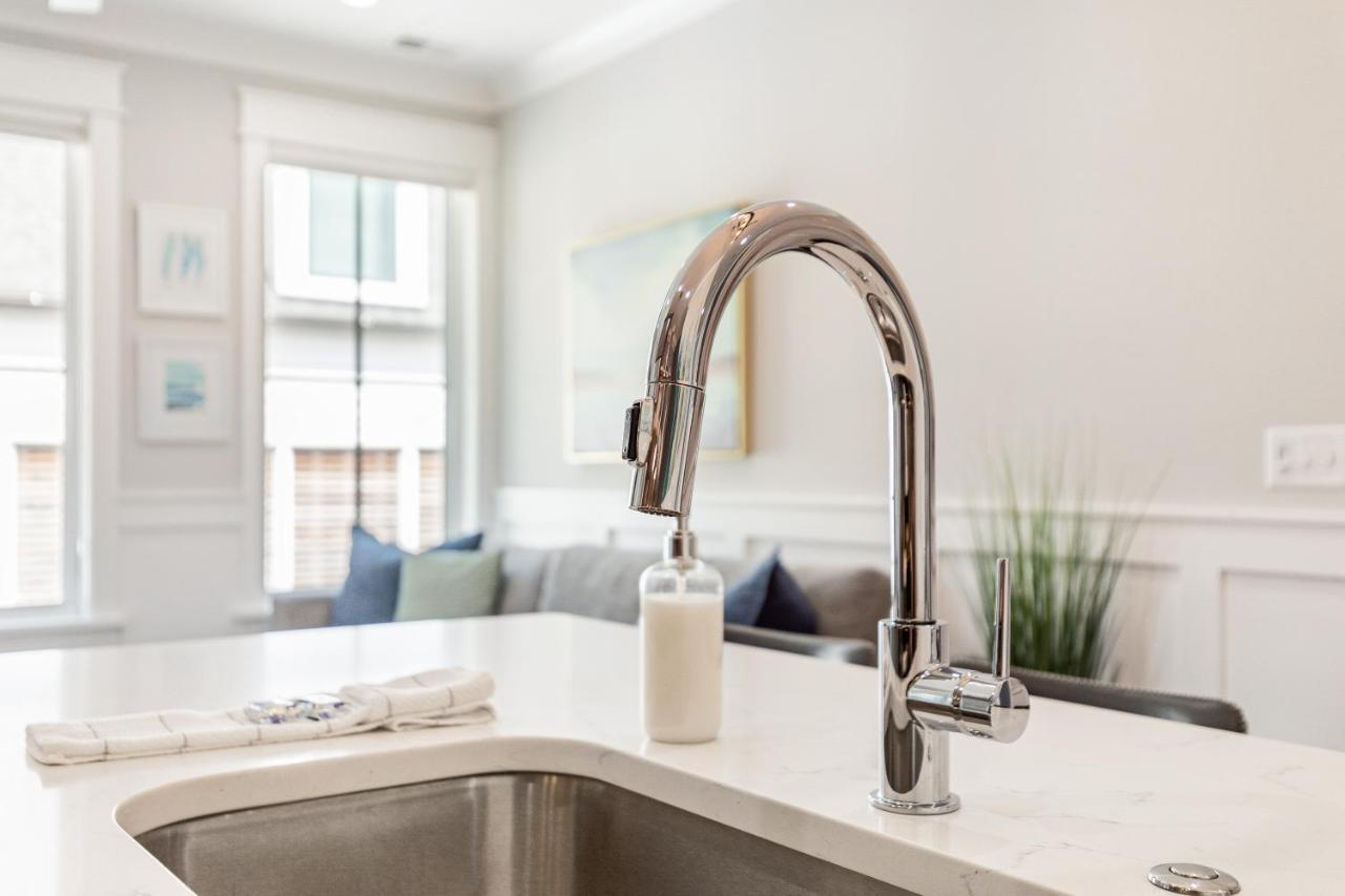 The Azalea Suite At 124 Spring Charleston Buitenkant foto